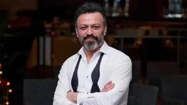 Ünlü oyuncu Serhat Mustafa Kılıç evinde ölü bulundu