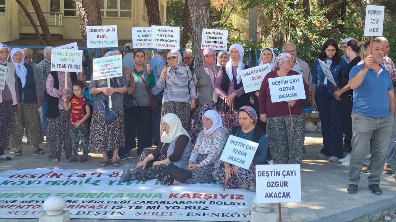 Köylüler “Deştin için Adalet” talebiyle mahkeme önünde