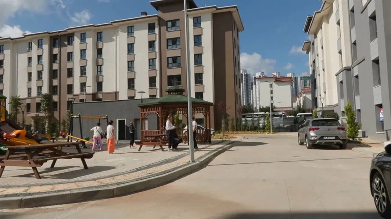 İstanbul'da kiralık sosyal konut başvuruları bugün başladı: Projeler hangi ilçelerde, kimler başvurabiliyor?