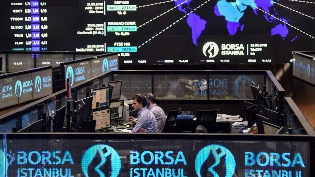 Borsa İstanbul'da tarihi değişiklik: BIST 100'den 27 şirket çıkarıldı