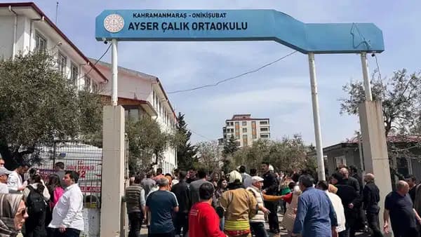 Silahlı saldırı sonrası 13 öğretmenin sürgün edildiği iddiası: 'Ayla Kara ölmeseydi, onu da mı sürgün edecektiniz?'