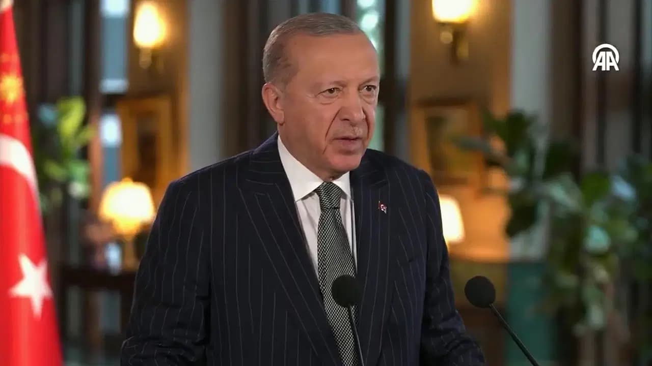 Erdoğan'dan '29 Ekim Cumhuriyet Bayramı' mesajı: 'Türkiye bugün dünden daha güçlüdür'