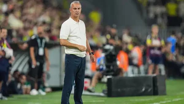 18 futbolcu bir ilki yaşayacak: Dev derbide Fenerbahçe, Beşiktaş'ı konuk ediyor