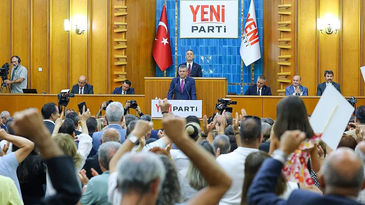 Gözler AYM'de: YENİ Parti'nin ismi değişecek mi?