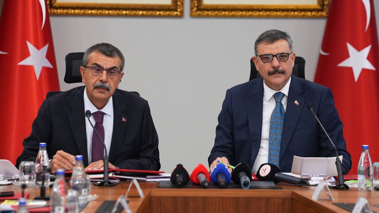Cevdet Yılmaz'dan Manisa'daki okul saldırısına ilişkin açıklama: Bakanlar olay yerine gidiyor