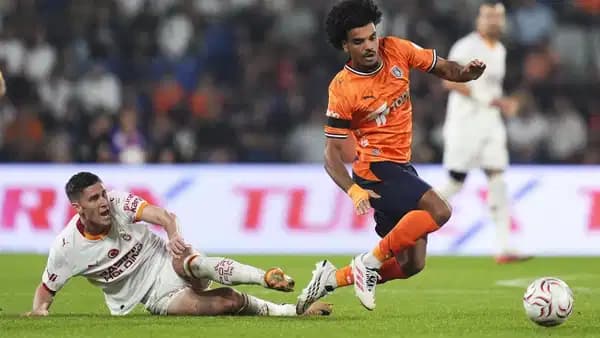 Eski hakemler Başakşehir - Galatasaray maçını değerlendirdi: Penaltı ve kırmızı kart kararları doğru mu?