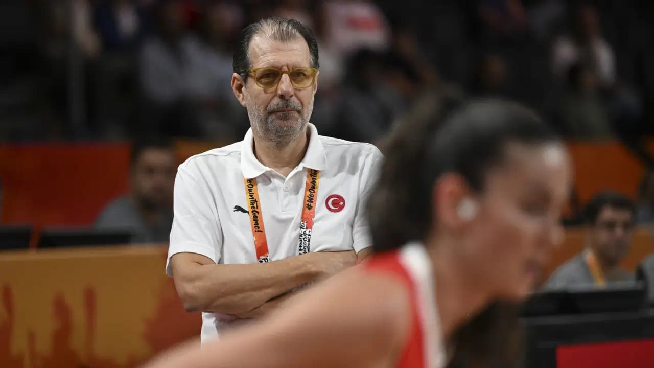 Andrea Mazzon'dan mağlubiyet açıklaması: 'Elif Bayram'ın sakatlığı maçı etkiledi'