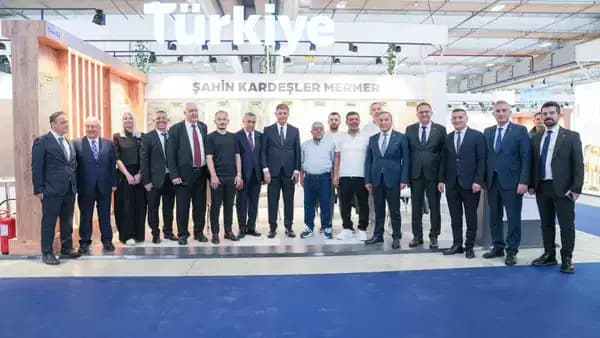 Başkan Tugay’dan İtalya’da Marble İzmir temasları
