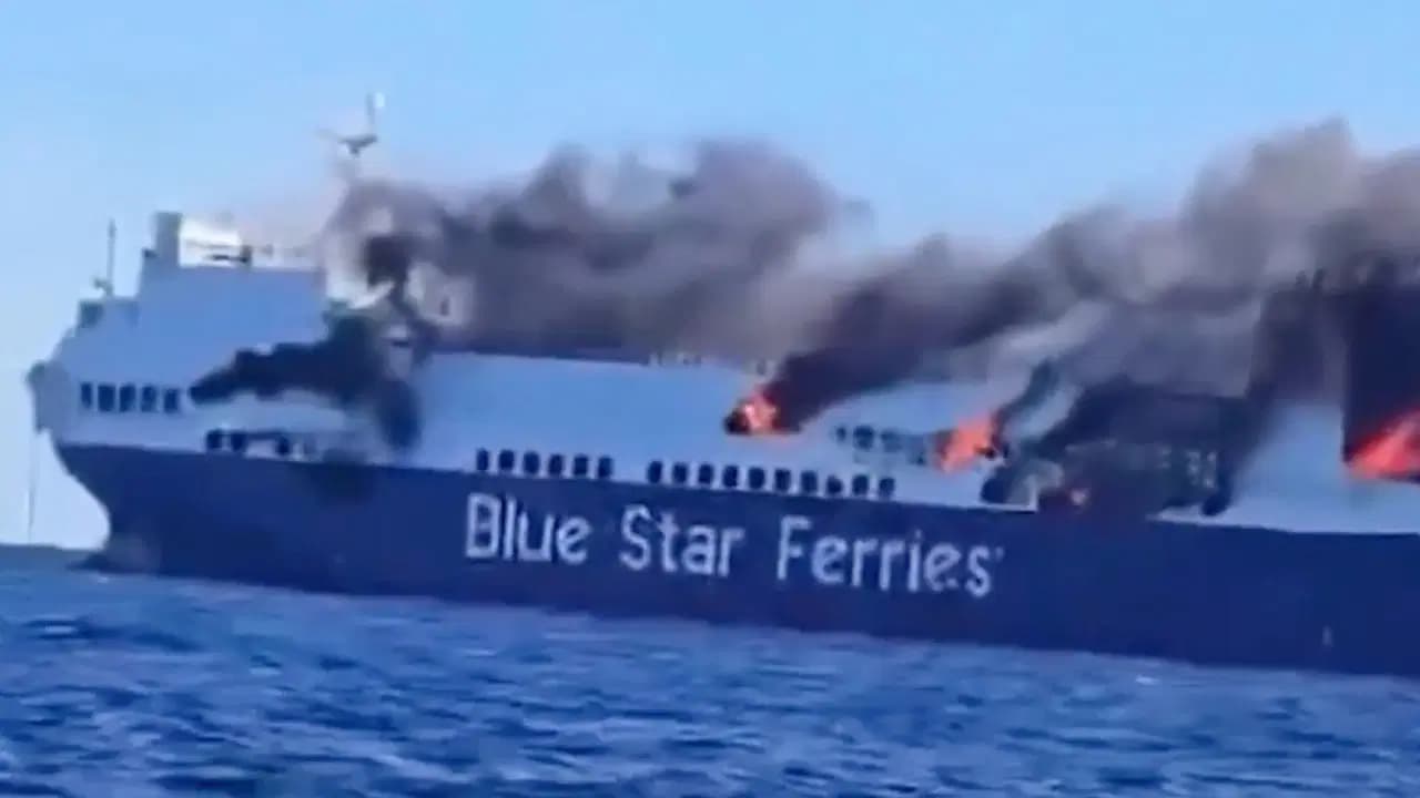 Mikonos açıklarında kargo gemisi yandı: Rodos ve İstanköy için tedarik uyarısı