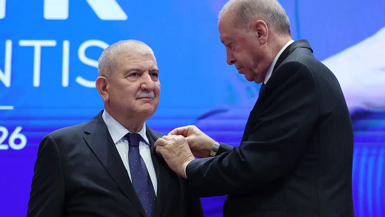 AKP'ye katılan Kani Torun'dan 'DEM Parti' iddiasına yanıt: Dışişleri Bakanlığı'ndan telefon mu geldi?