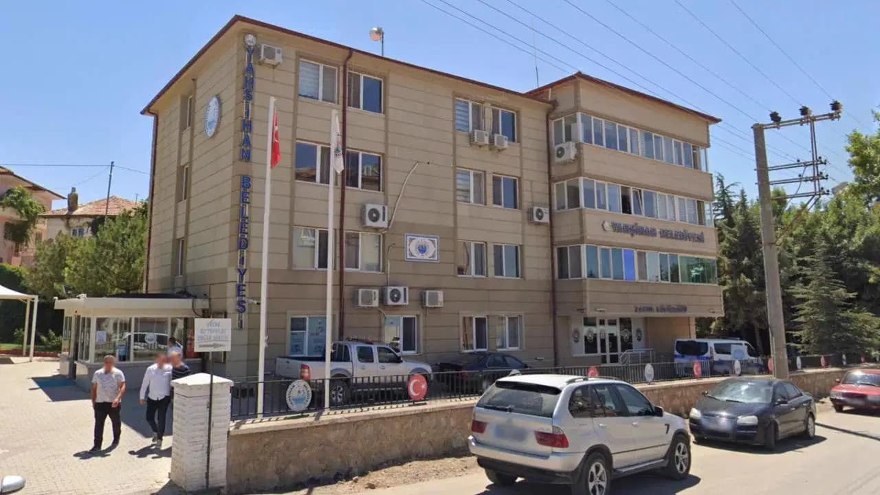 Aralarında AKP’li ve MHP’li eski başkanlar da vardı: Yahşihan Belediyesi operasyonunda gözaltı sayısı 33’e yükseldi!