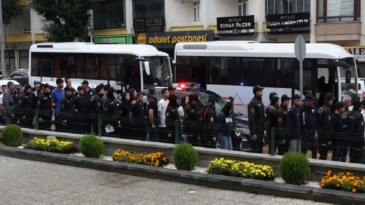 Çorum merkezli 4 ilde ‘kapora dolandırıcılığı' operasyonu: 18 gözaltı