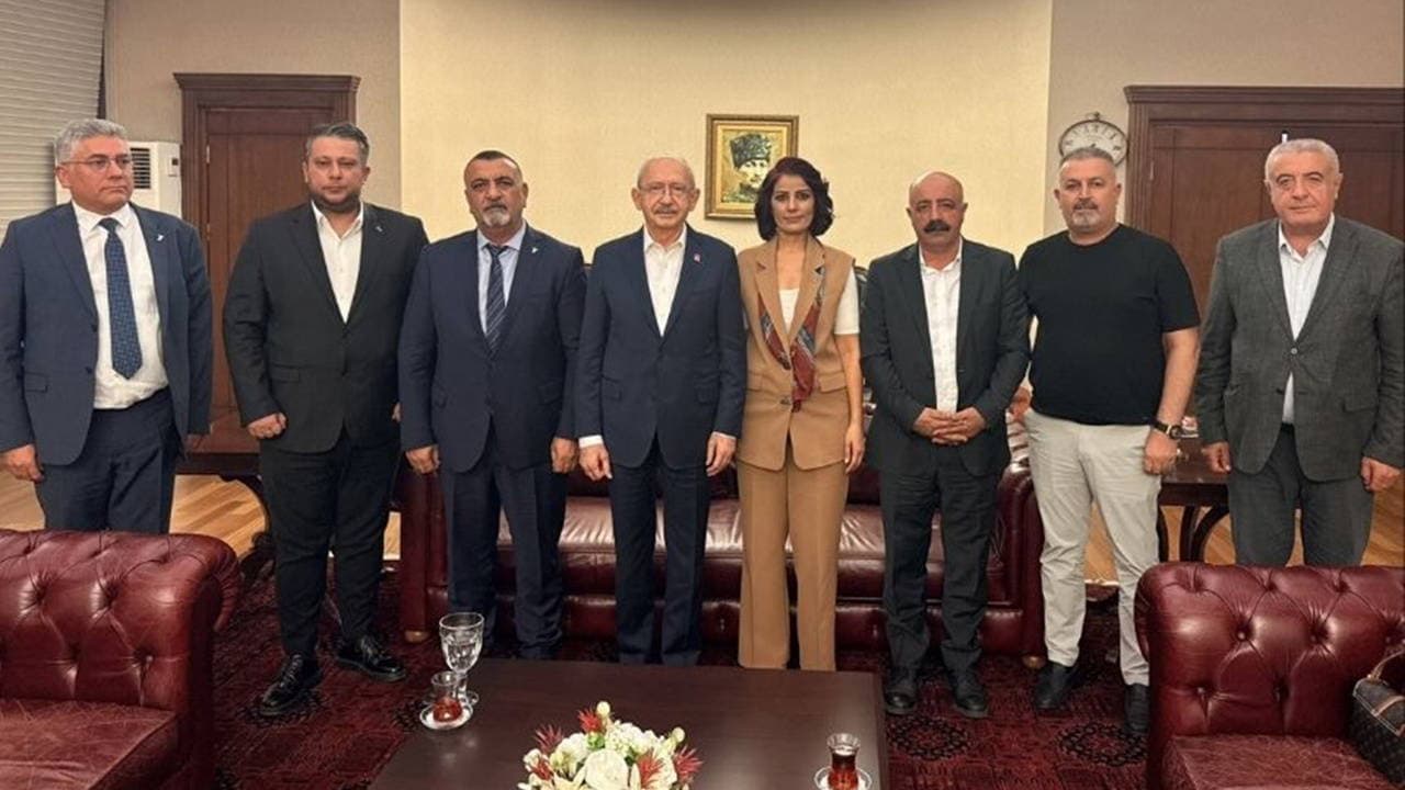 Alevi örgütleri CHP Genel Merkezi'nde Kemal Kılıçdaroğlu'yla görüştü