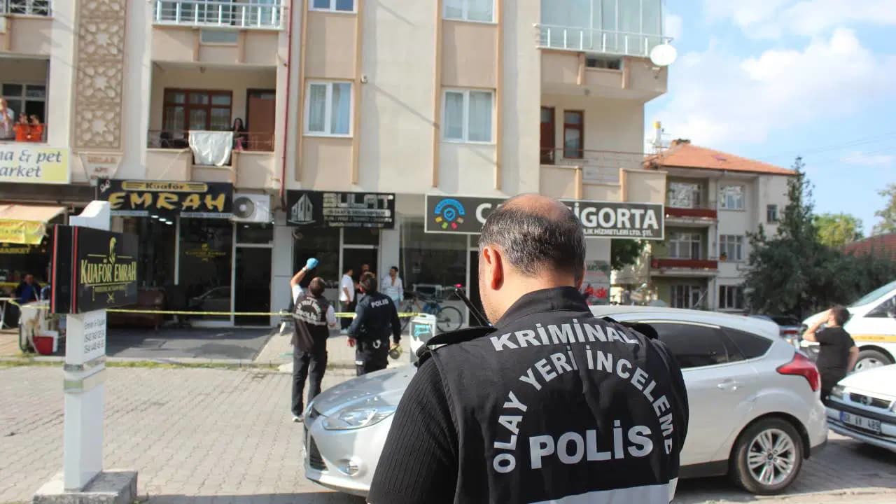 Balkonda çay içerken 5’inci kattan düşüp ağır yaralandı