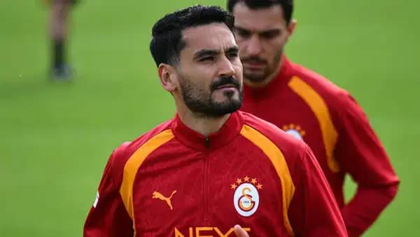 Forma şansı bulmakta zorlanıyorlardı: İlkay Gündoğan ve Kaan Ayhan taleplerini Okan Buruk'a iletti