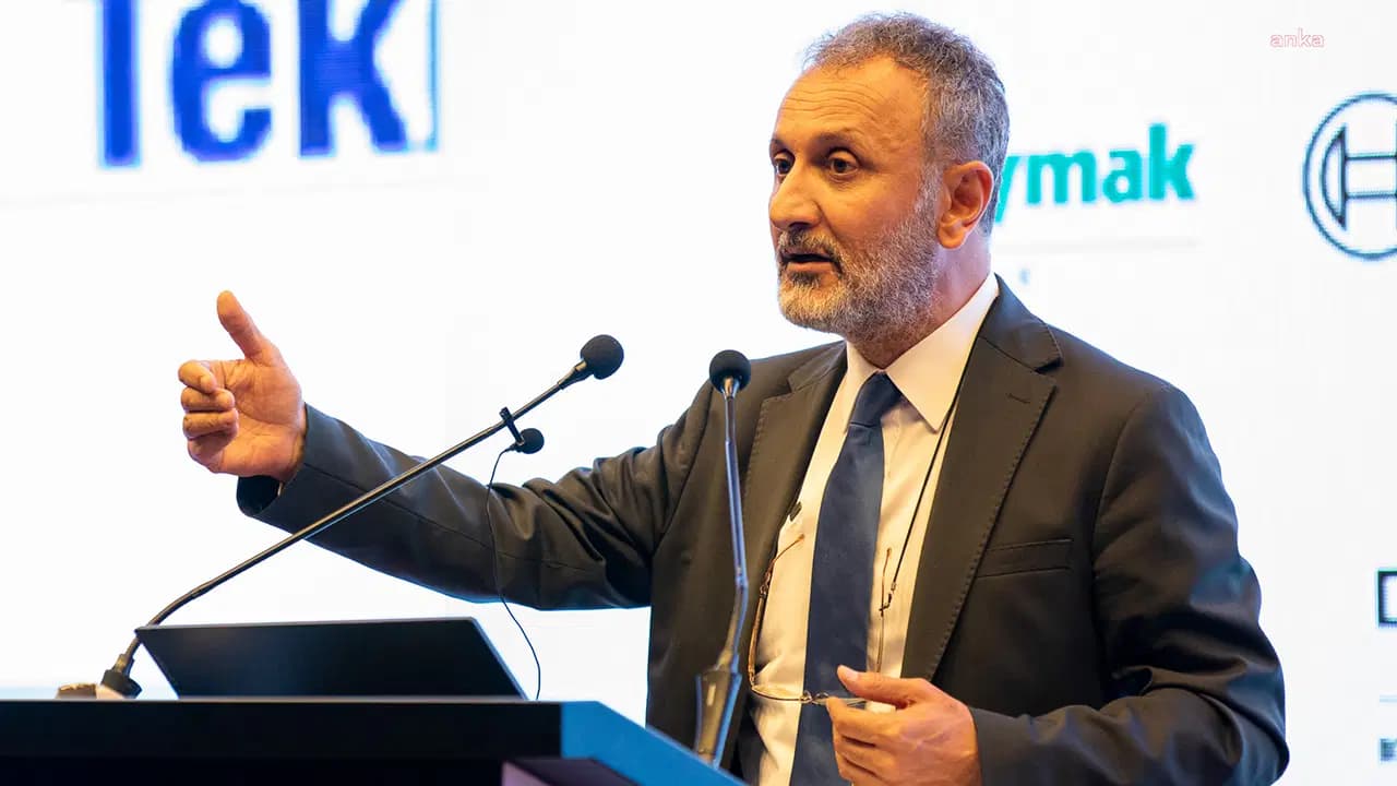 Son dakika... Eyüpsultan Belediyesi'na operasyon: Belediye Başkanı Mithat Bülent Özmen dahil 28 kişi adliyeye getirildi