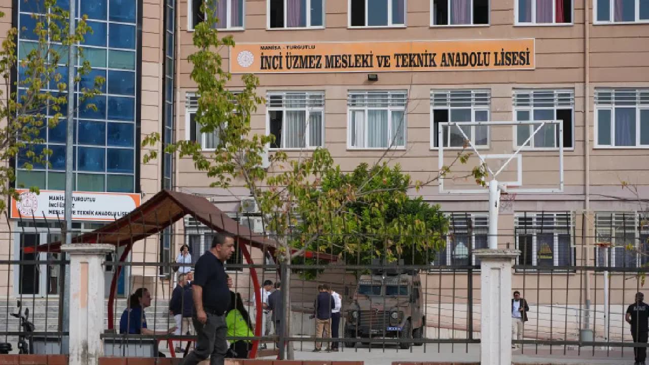 Sol ve sosyalist parti, dernek ile sendikalardan Manisa'daki okul saldırısına dair açıklama: İktidara tepki, Yusuf Tekin'e 'istifa' çağrısı