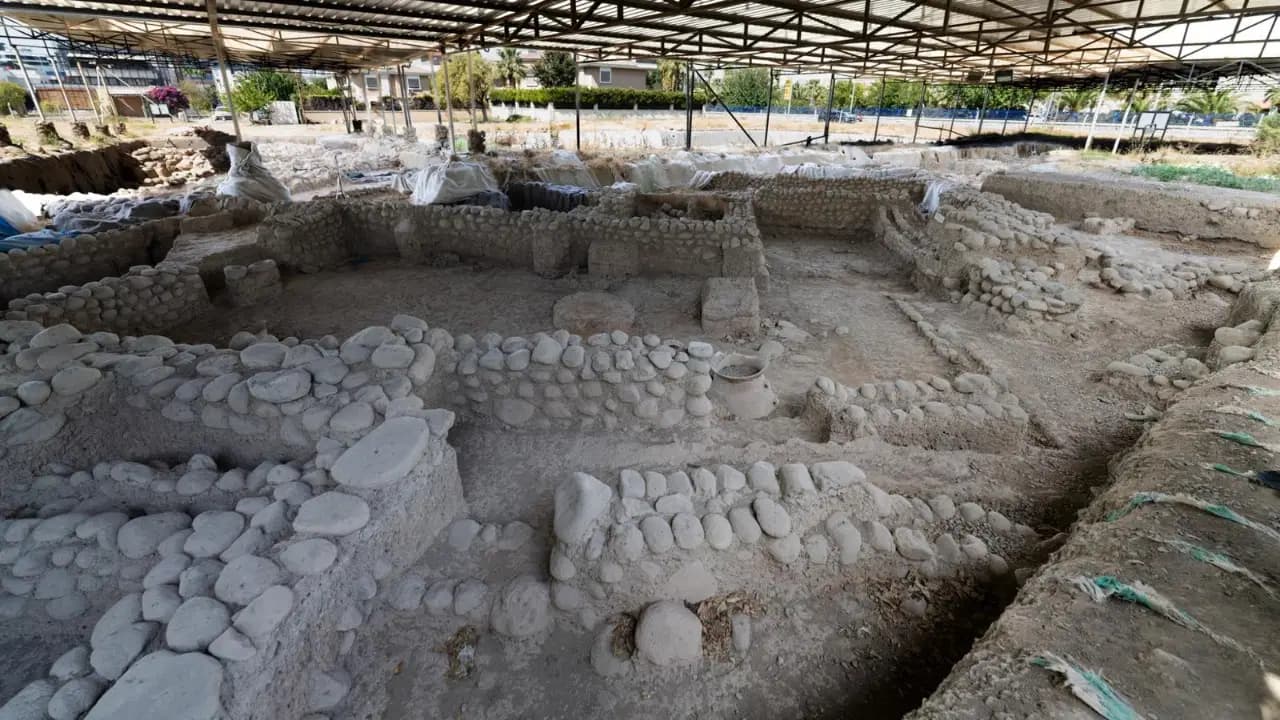 İzmir’in Troya’sı: Yassıtepe’den zenginliğin izleri çıktı