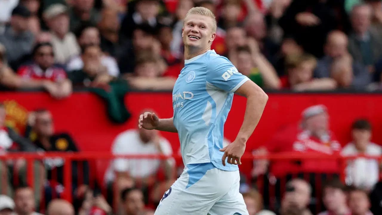 10 kişi kalan Manchester City derbide kazandı! Ligde 4'te 4 yaptı...