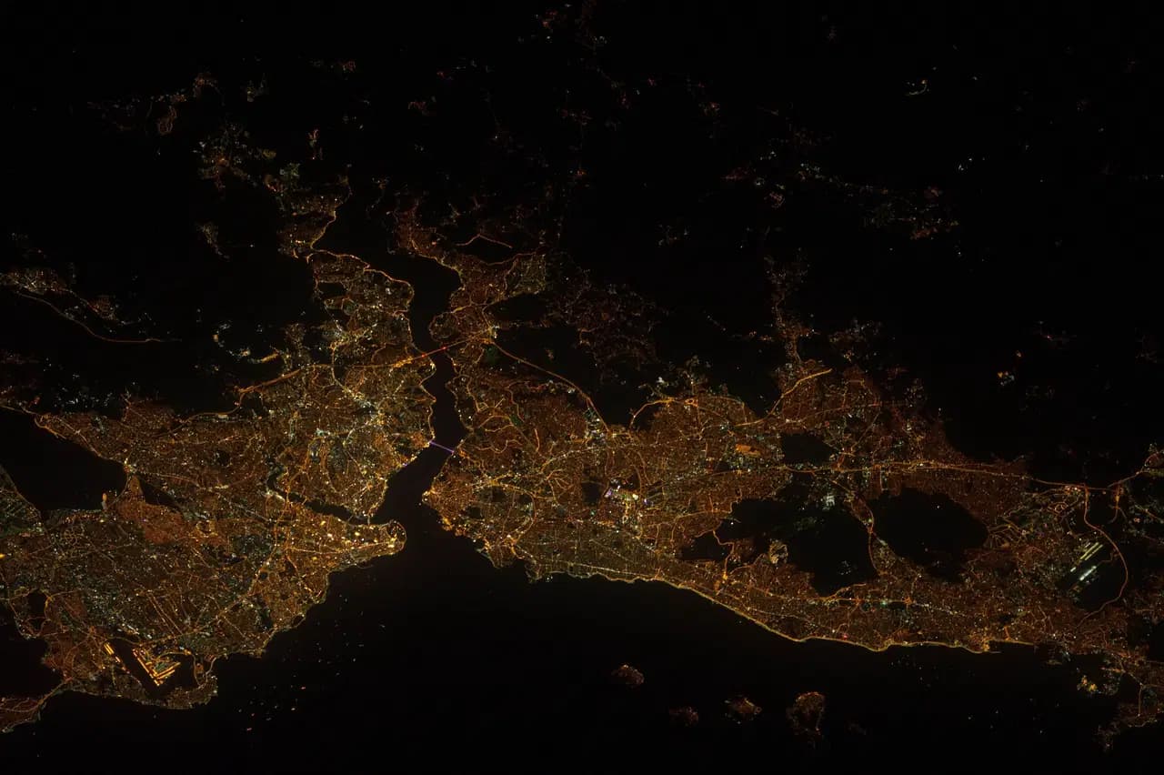 Astronotların gözünden İstanbul: Uzaydan çekilen fotoğraflar paylaşıldı