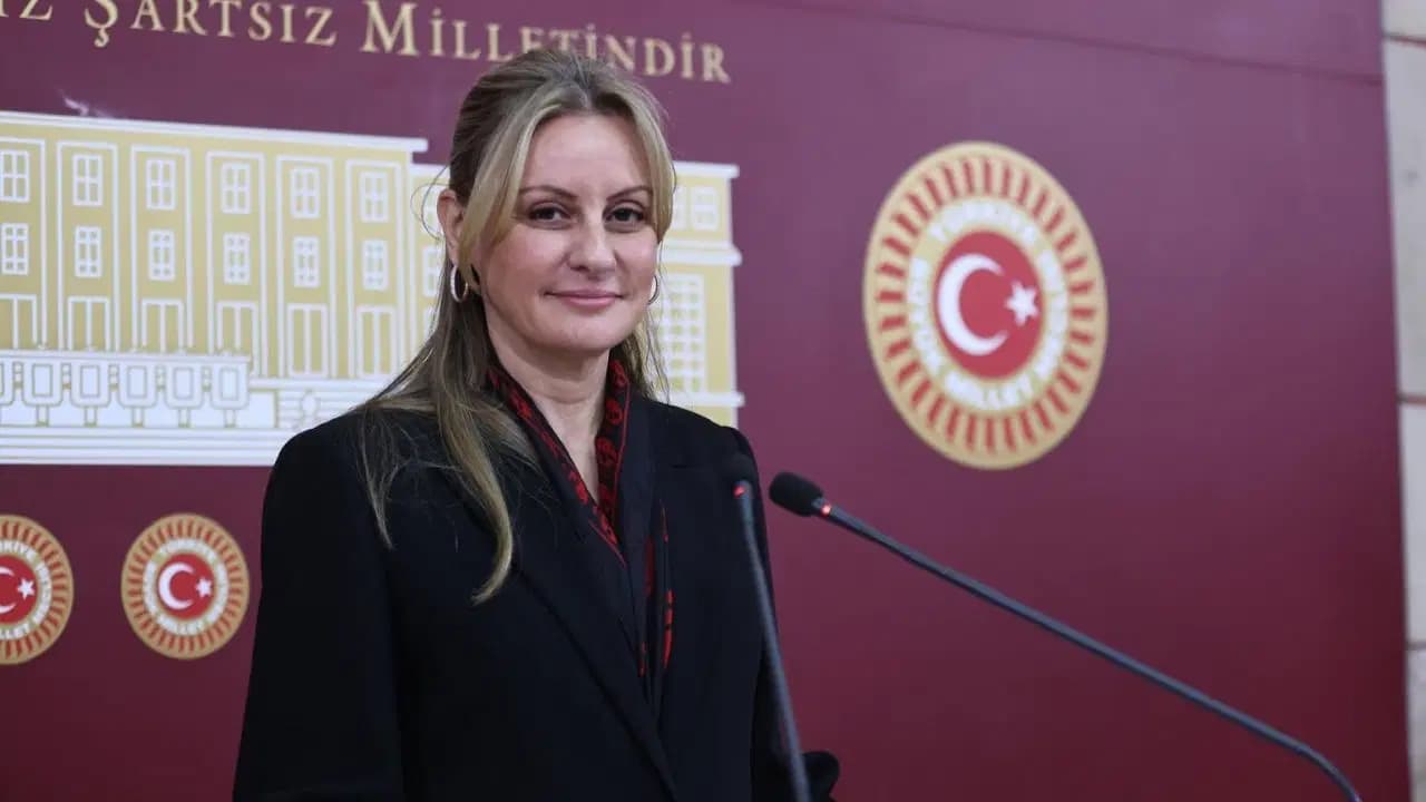 YENİ Partili Seda Kaya Ösen'den turizm uyarısı: '50 yıllık turizm gemisi su almaya başlıyor'