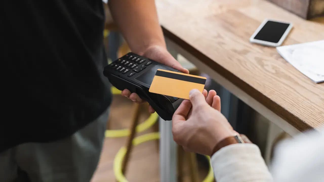 Banka kartının süresi dolanlar dikkat: Uzmanlardan kritik uyarı