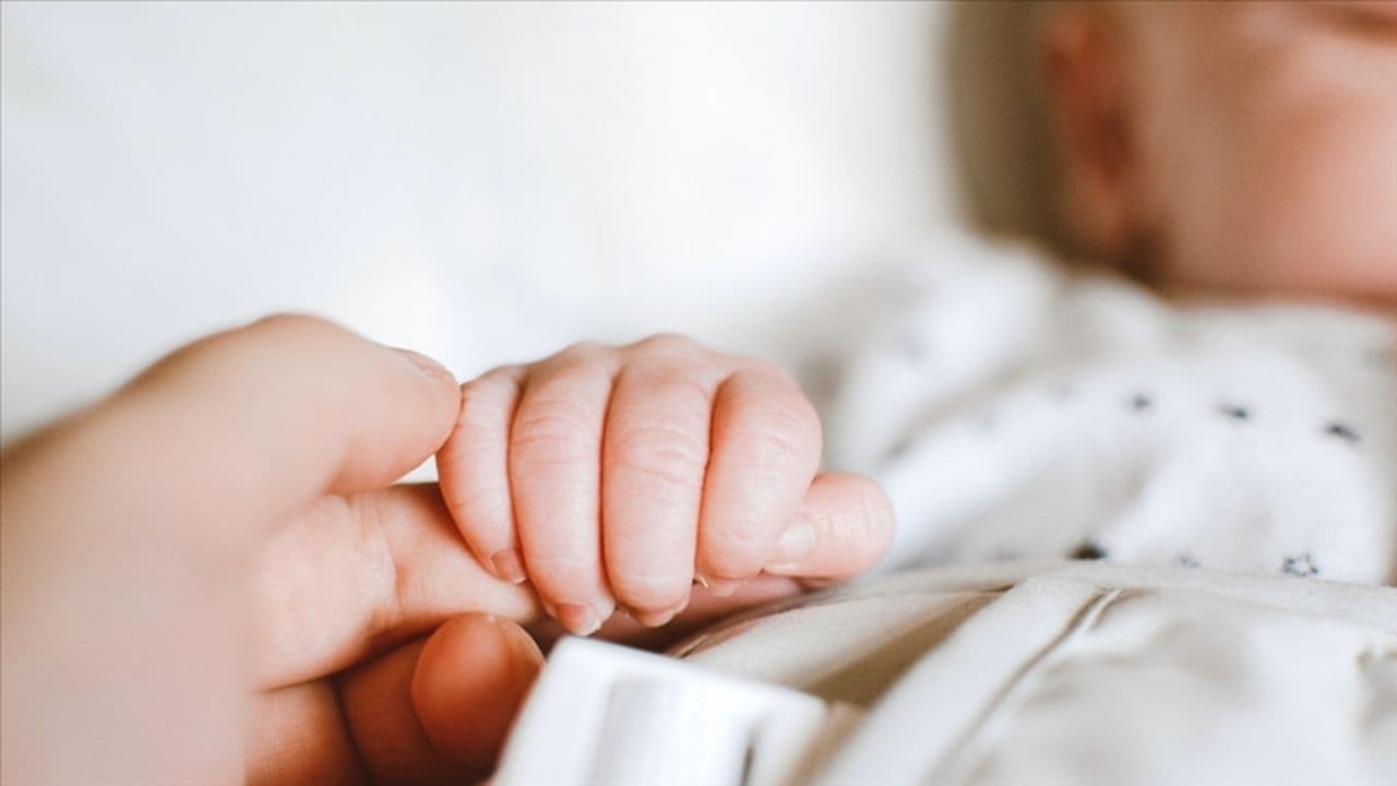 'Bebek para karşılığı satıldı' iddiası: Baba ve 4 kişi gözaltına alındı