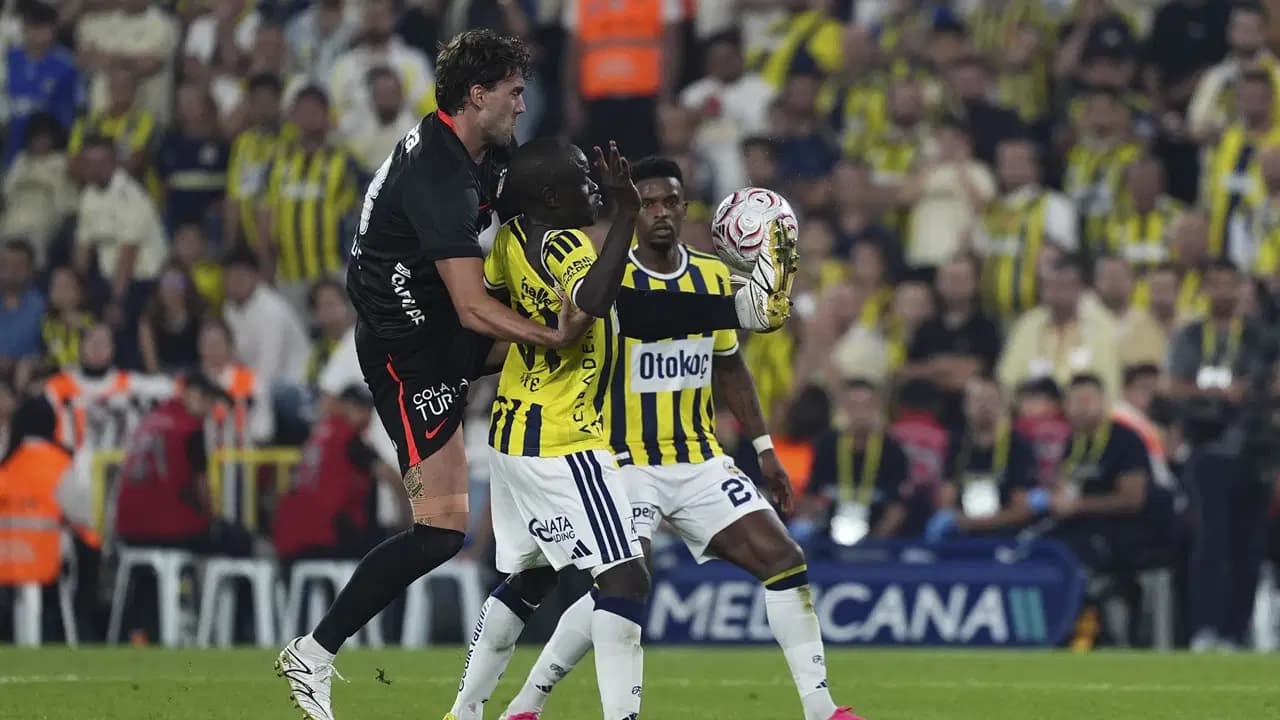 Dusan Vlahovic, Mario Gomez'i geride bıraktı
