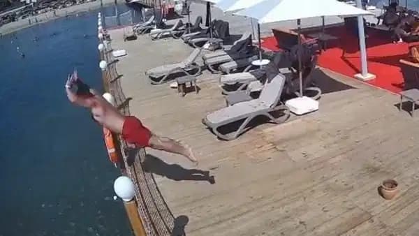 Uyarı tabelalarına rağmen sığ suya atladı: 3 çocuk babası tatilci kurtarılamadı