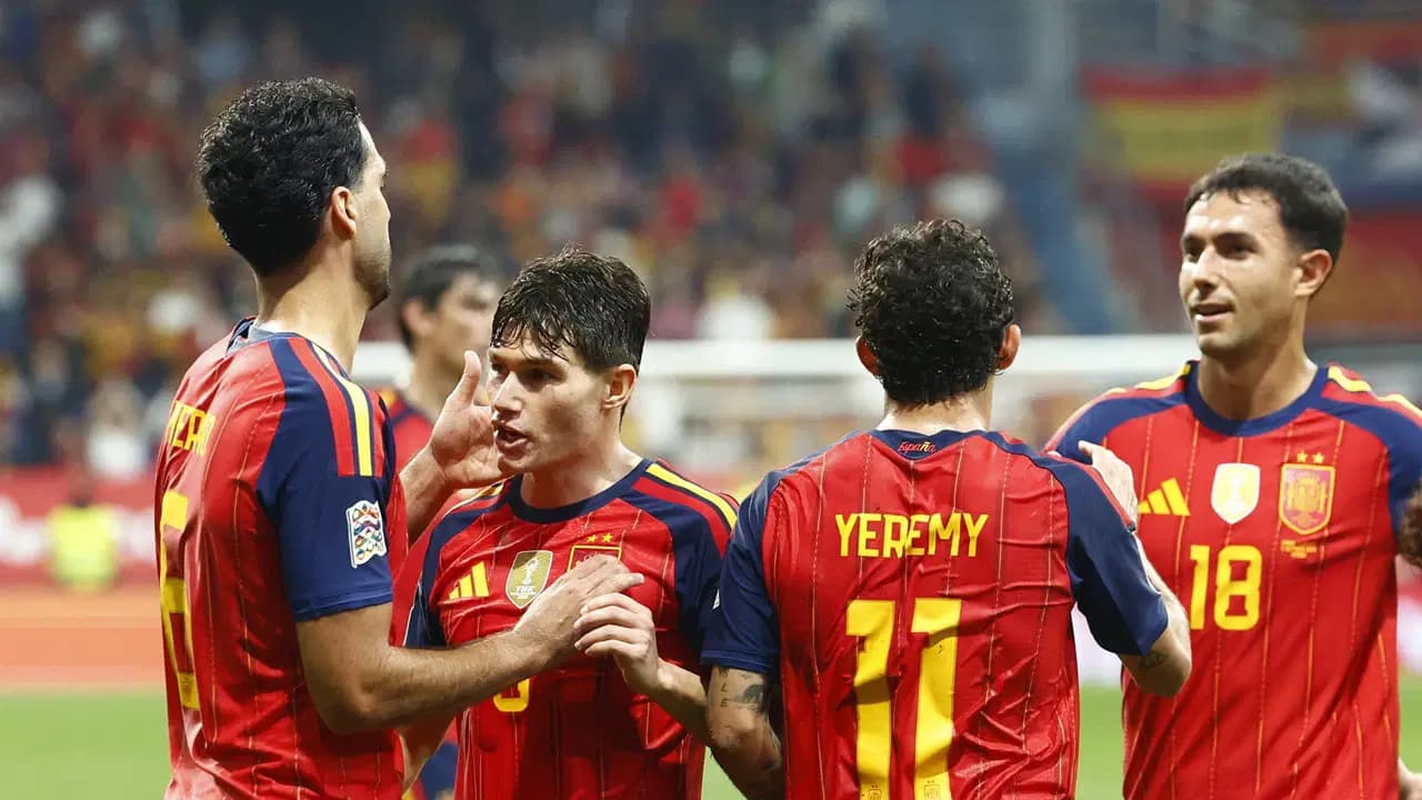 İspanya, Çekya'yı 3 golle geçti