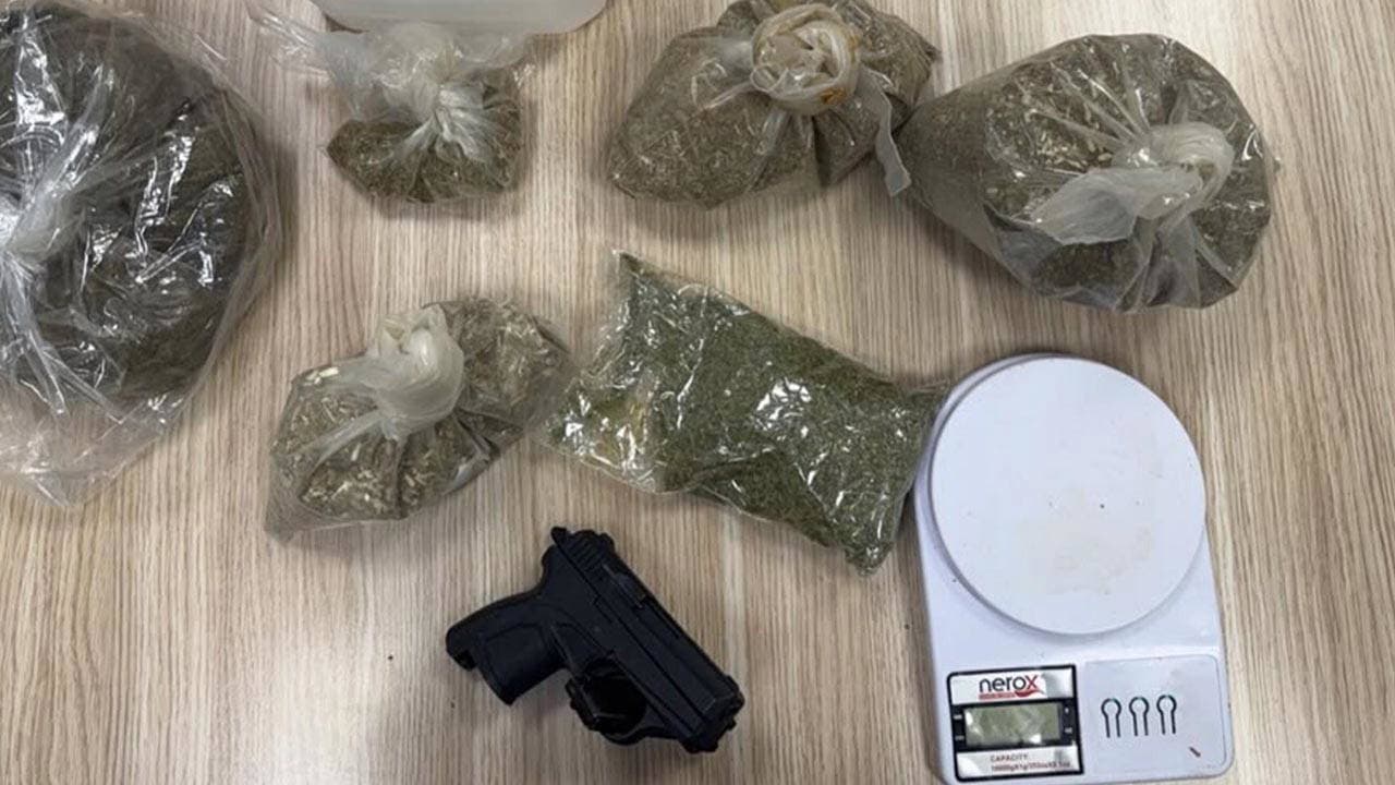 3 farklı adrese baskın... İzmir'de 'uyuşturucu' operasyonu: 4 tutuklama