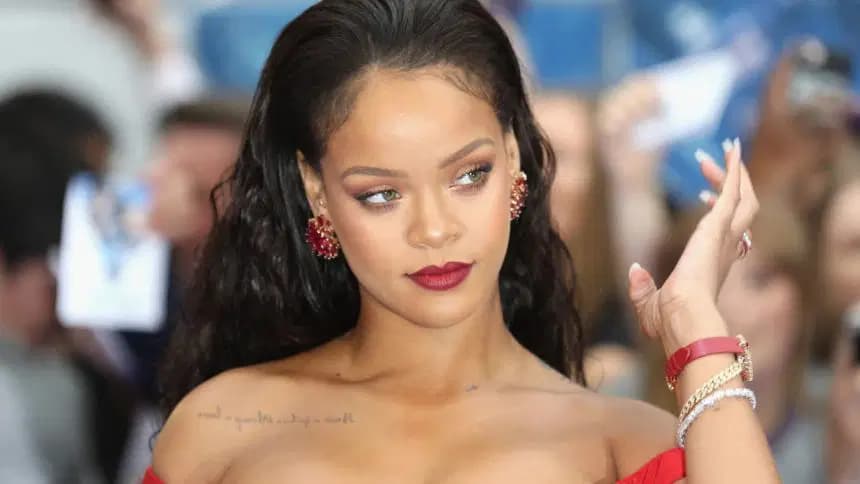 Rihanna’nın malikanesine kurşun yağdırmıştı: Sanığa cinayete teşebbüs suçlaması