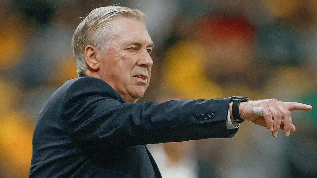 Carlo Ancelotti'den eleştirilere yanıt: 'Fikrimi etkilemiyor'