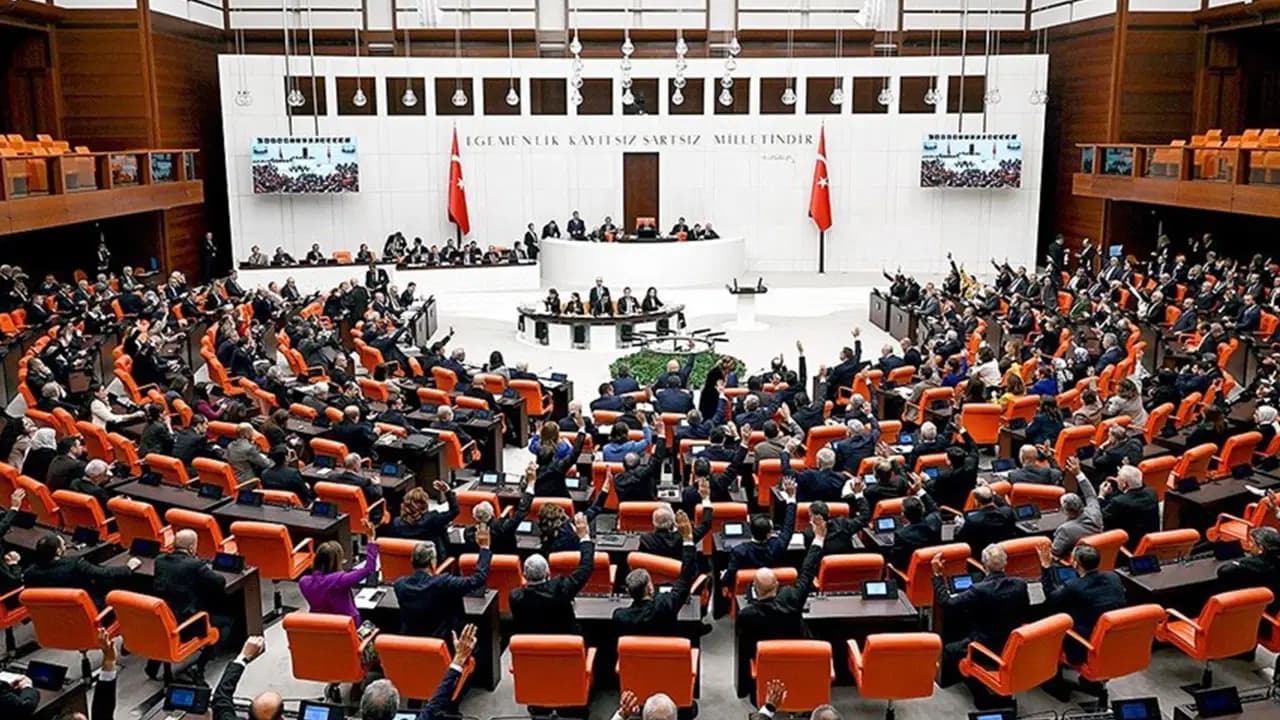 TBMM'de yeni yasama yılı yarın başlıyor: Milyonları ilgilendiren düzenlemeler gündemde...