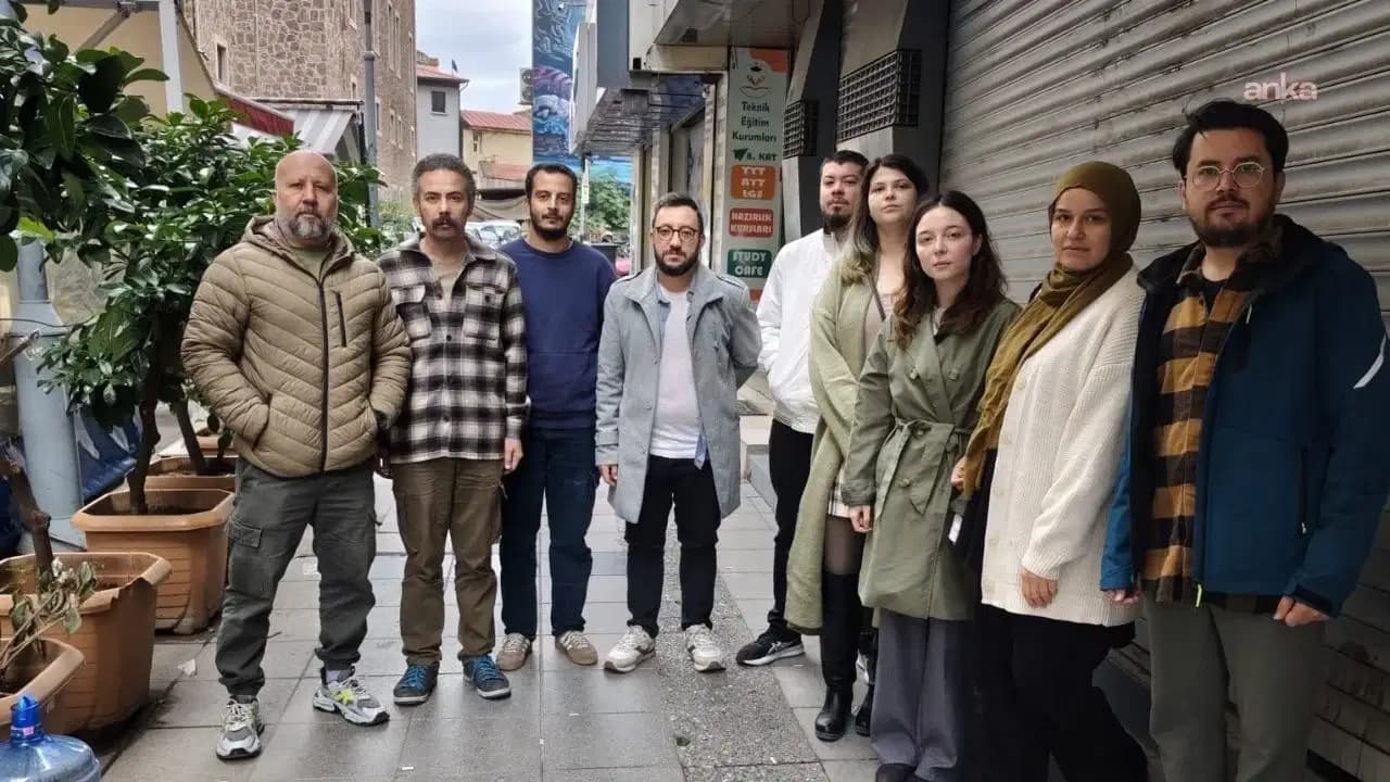 İzmir'de 12 gazeteci haksız yere işten çıkarıldı