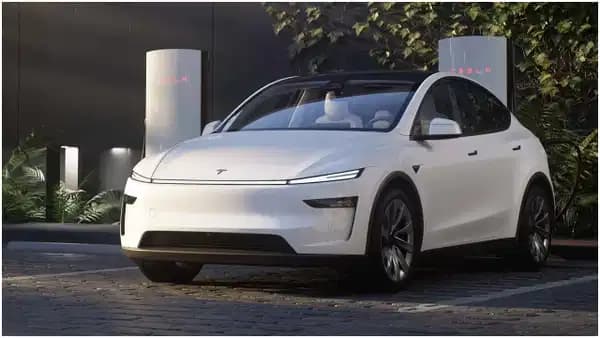 İkinci el elektrikli otomobil fiyatlarında büyük düşüş: Sıfır ile fark açılıyor...