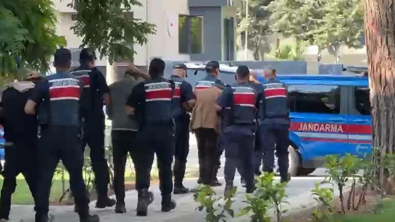 Gaziantep merkezli IŞİD operasyonu: Yabancı uyruklu 5 kişi tutuklandı