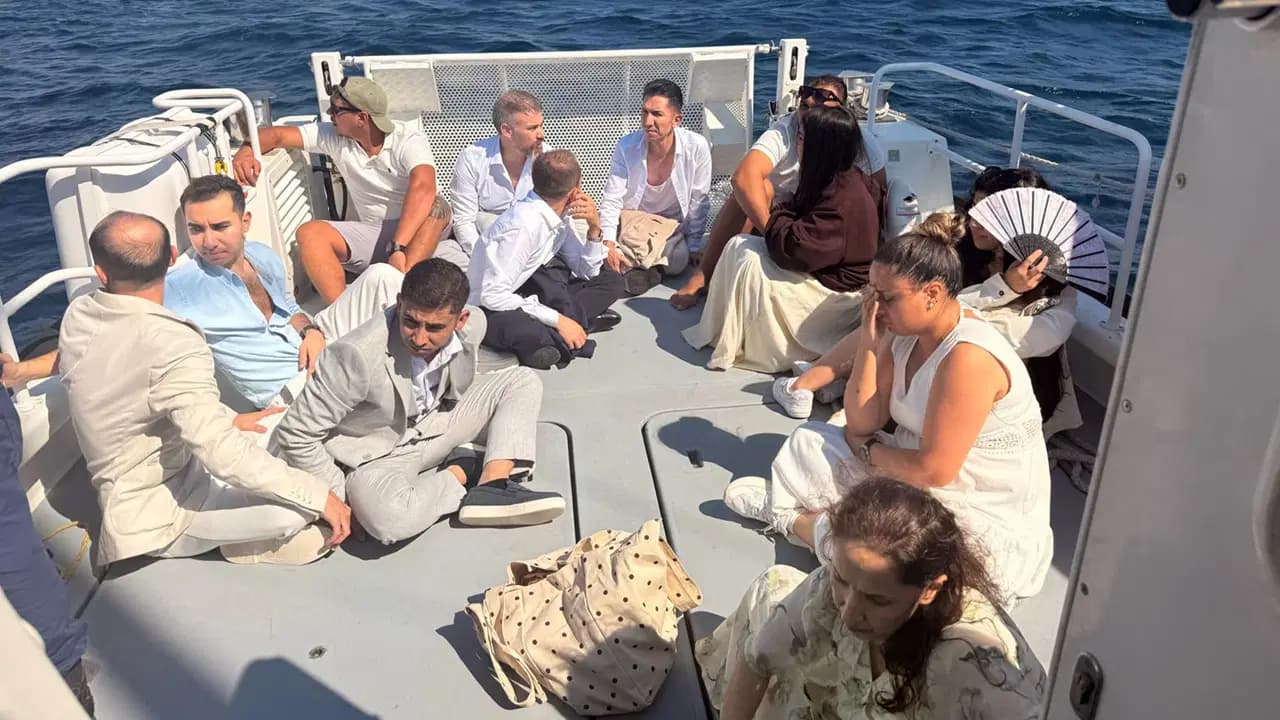 'Şık giyinip' dikkat çekmemeye çalıştılar: 14 kaçak göçmen Muğla'da yakalandı