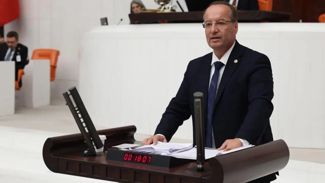 CHP'li Akay: 'Tasfiye sürecindeki fonlarda satış emirleri iptal edildi'