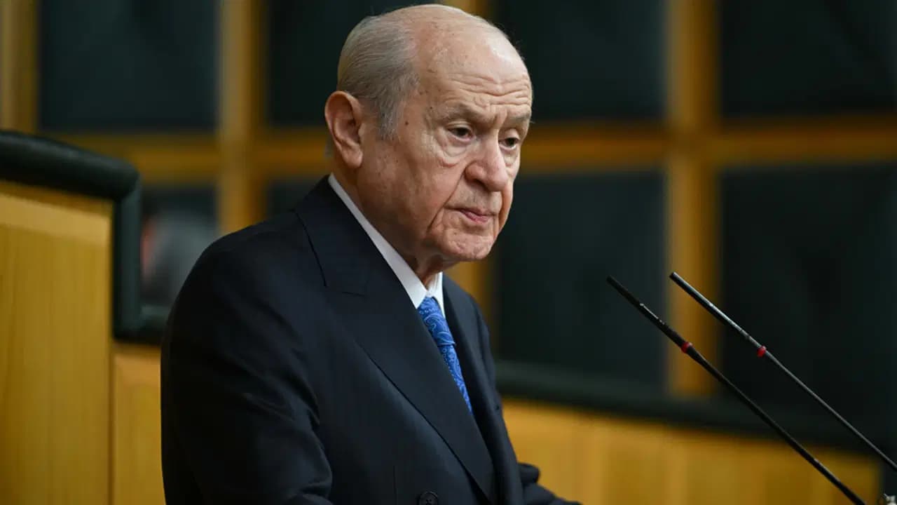 'Yasamada MHP' demişti... Bahçeli'nin o sözlerine AKP'den sert çıkış: 'Kendisini bizim üzerimizden iktidara taşıttırmayı planlıyor'