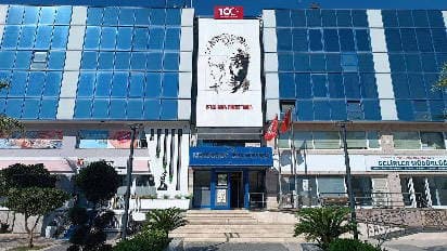 Menderes Belediyesi'ne ikinci dalga operasyon: 7 tutuklama