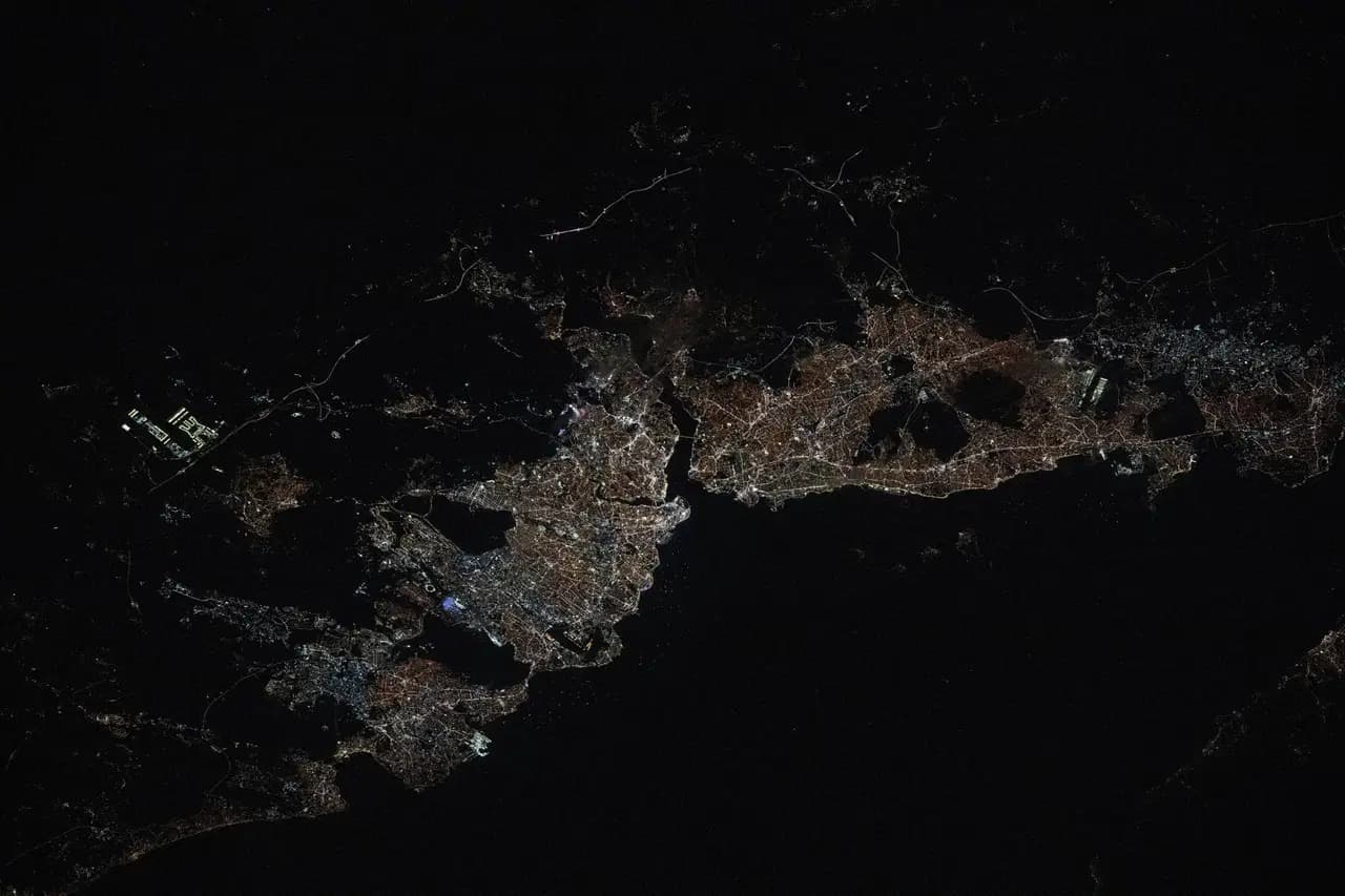 Astronotların gözünden İstanbul: Uzaydan çekilen fotoğraflar paylaşıldı