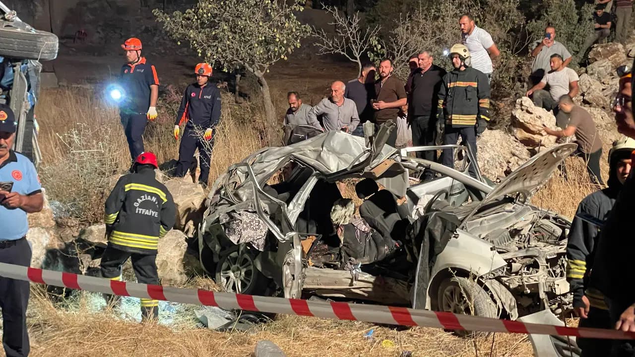 Son dakika... Gaziantep'te kazada ölen 7 kişinin kimlikleri belli oldu
