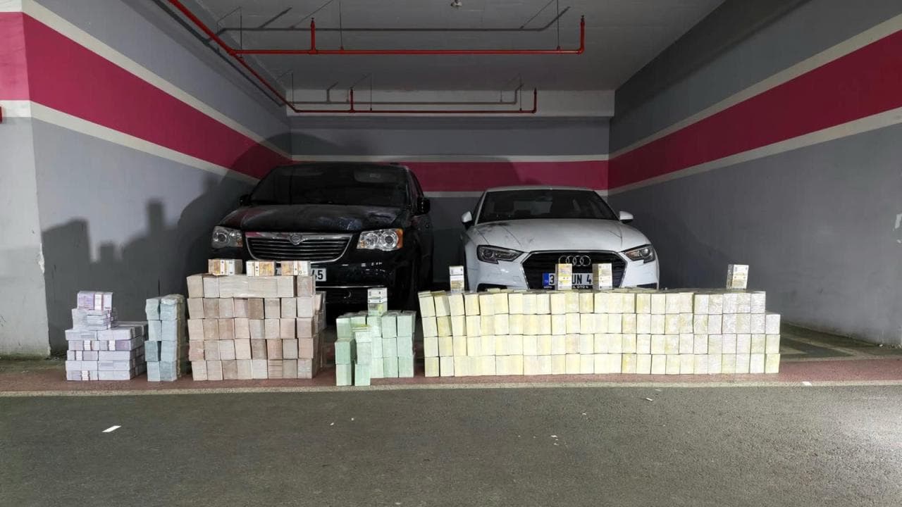 Vanlı Kara Haydar'ın otoparkındaki araçlardan servet çıktı