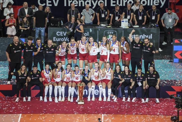 Türk kadın voleybolu 2026'ya damga vurdu