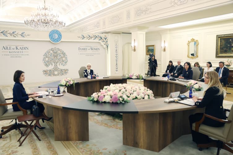 TDT Aile ve Kadın Konseyi için lider eşlerinden destek