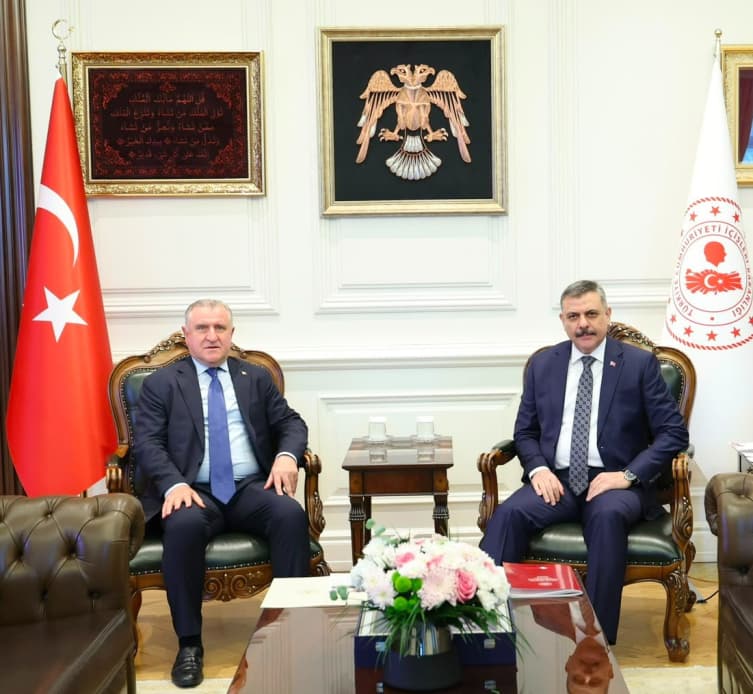 Bakanlar Çiftçi ve Bak valilerle 'Yurt Güvenliği' toplantısına katıldı