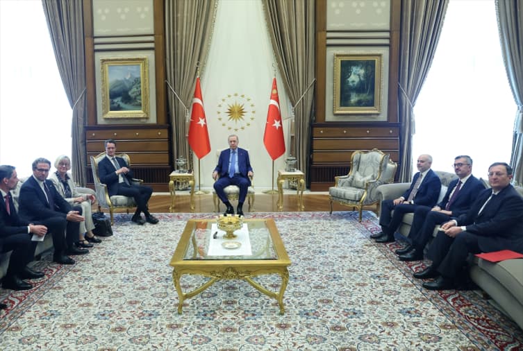 Cumhurbaşkanı Erdoğan, Almanya'nın Kuzey Ren-Vestfalya Eyaleti Başbakanı Wüst'ü kabul etti