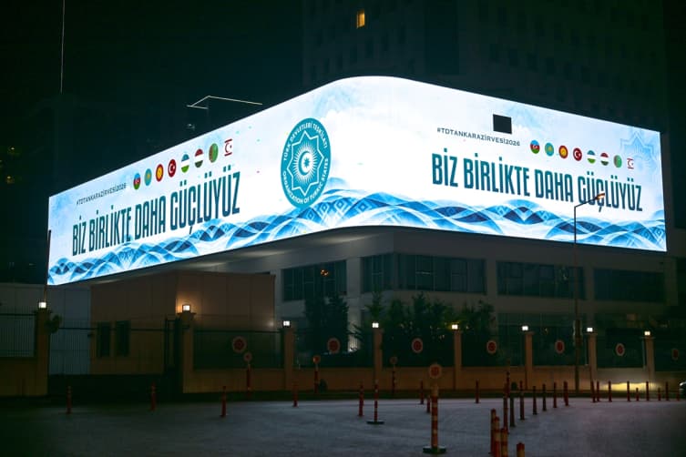 İstanbul ve Ankara'nın simge yapılarında TDT Zirvesi'ne özel gösterim