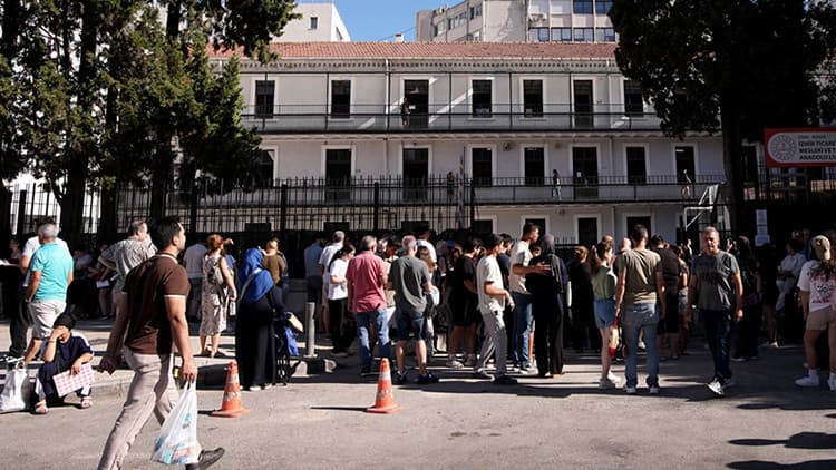 KPSS maratonu: Son anda yetişen de oldu, içeri giremeyen de